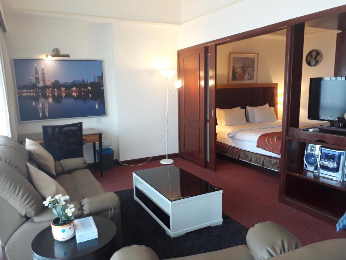 Raymond Suites At Berjaya Times Square Kuala Lumpur Eksteriør bilde
